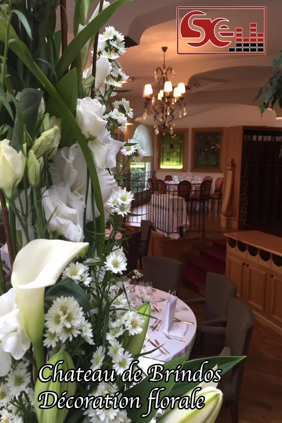 décoration de la salle de dîner au château de Brindos. Mariage biarritz